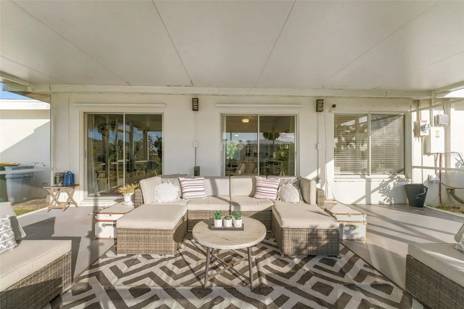 4145 GARDNER DR