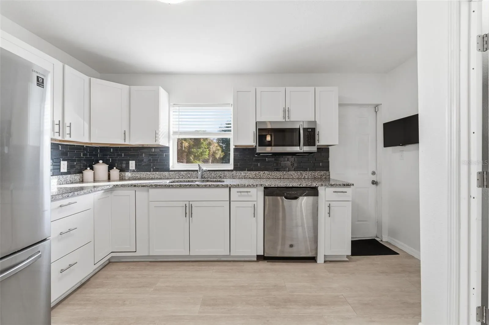 4145 GARDNER DR