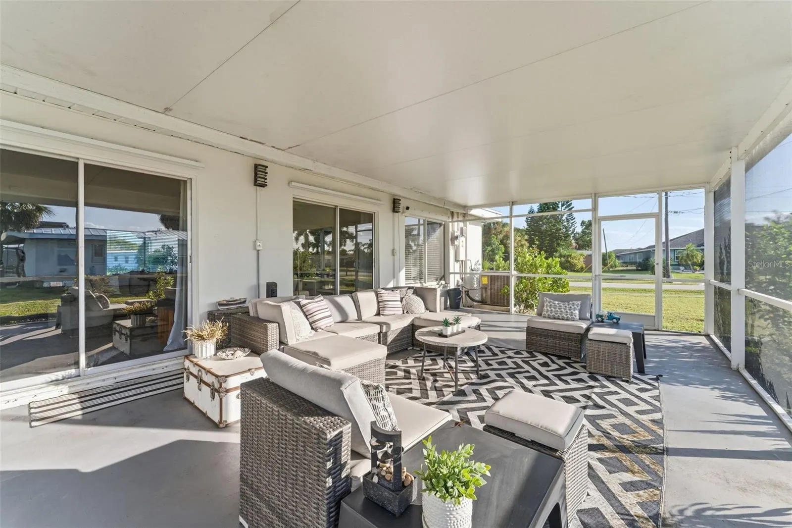 4145 GARDNER DR