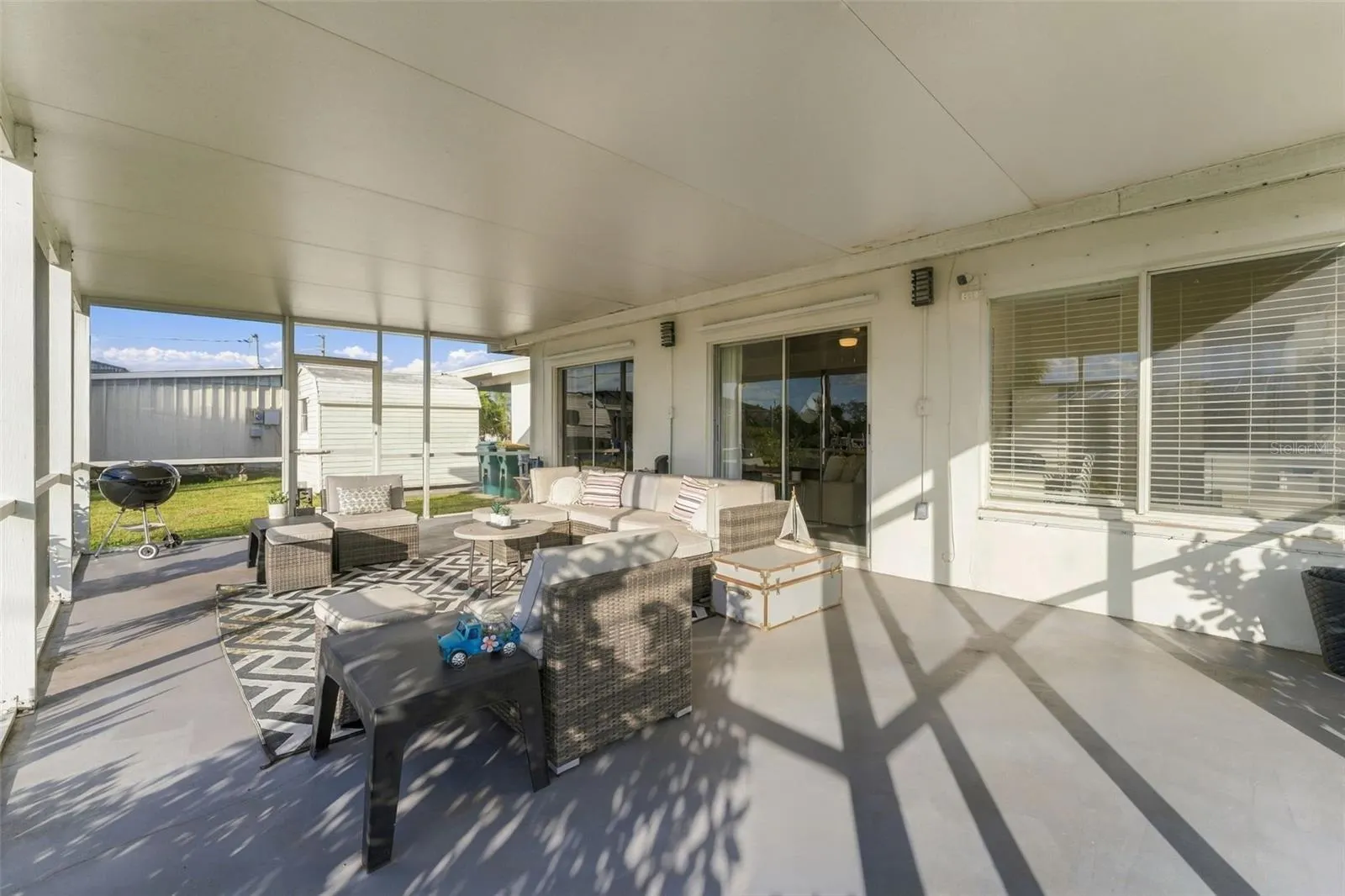 4145 GARDNER DR