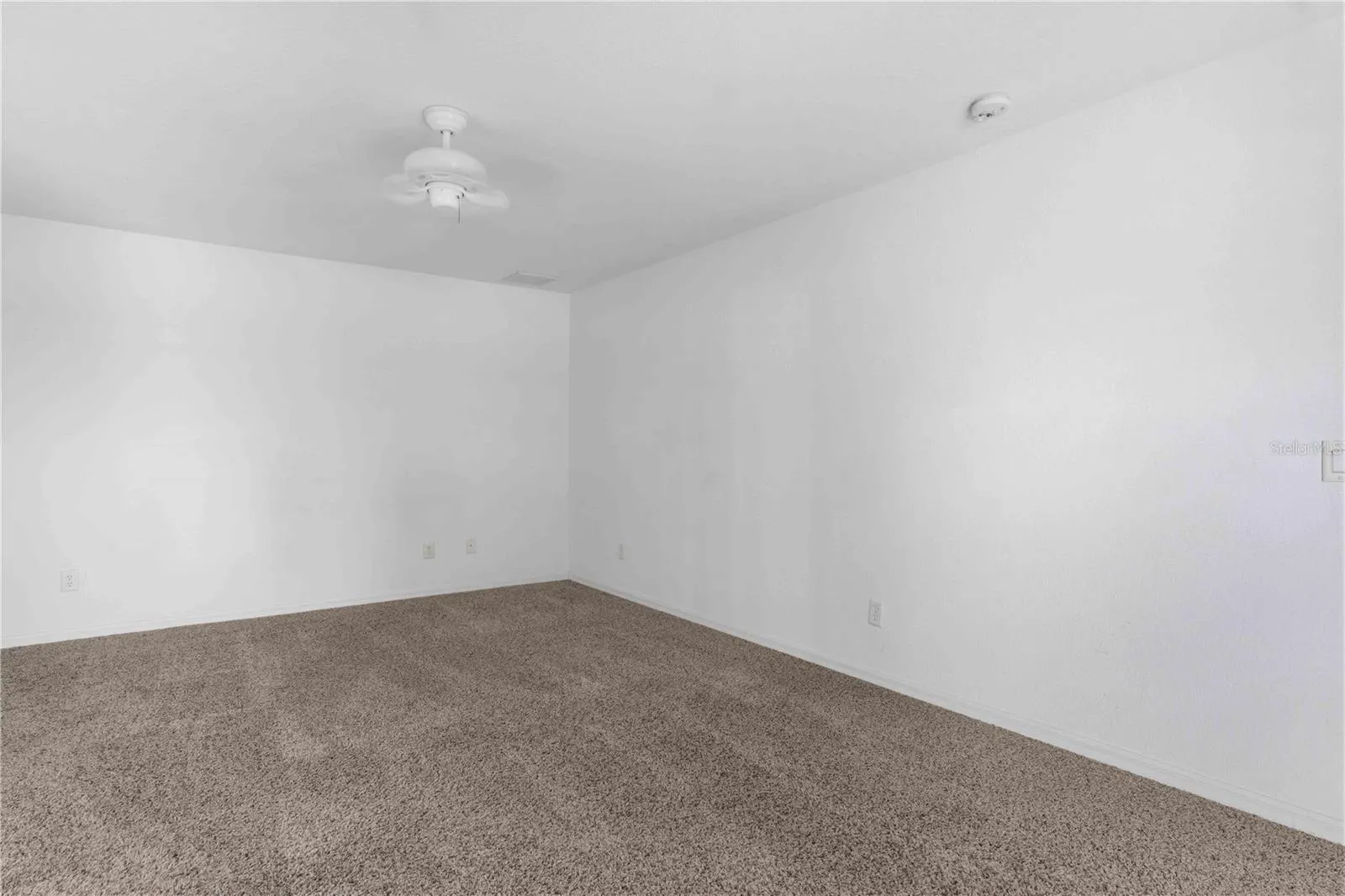 3626 LOG CABIN RD