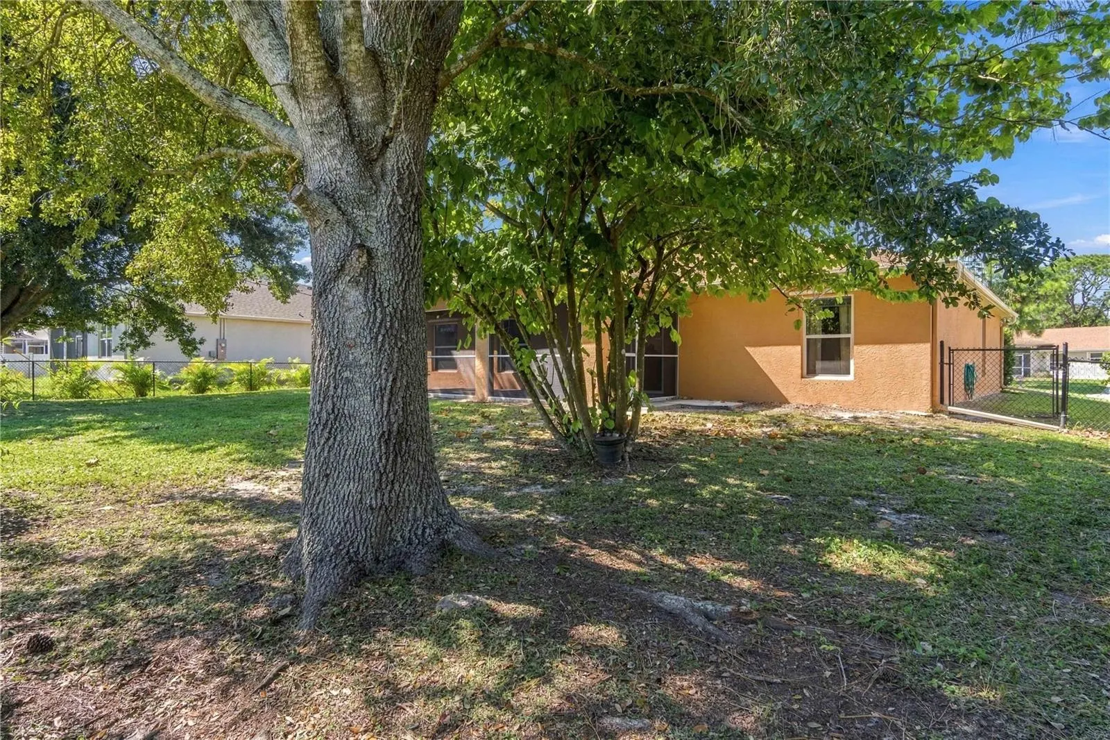 3626 LOG CABIN RD