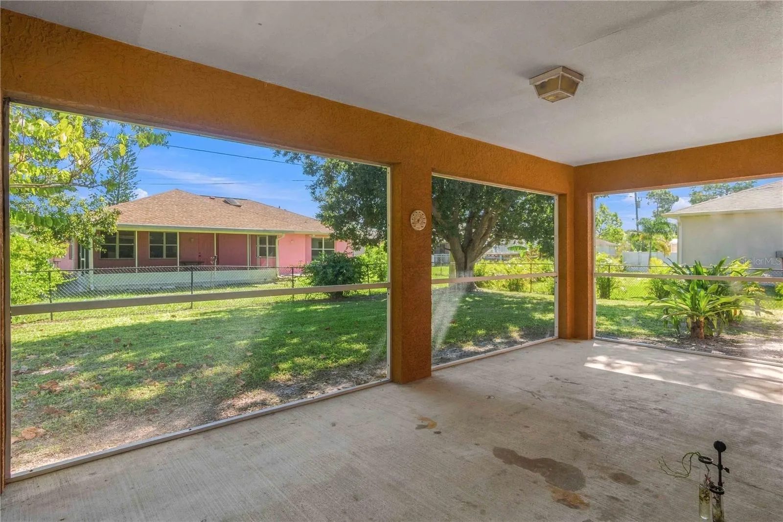 3626 LOG CABIN RD