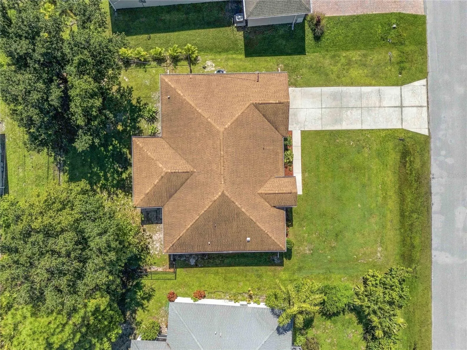 3626 LOG CABIN RD