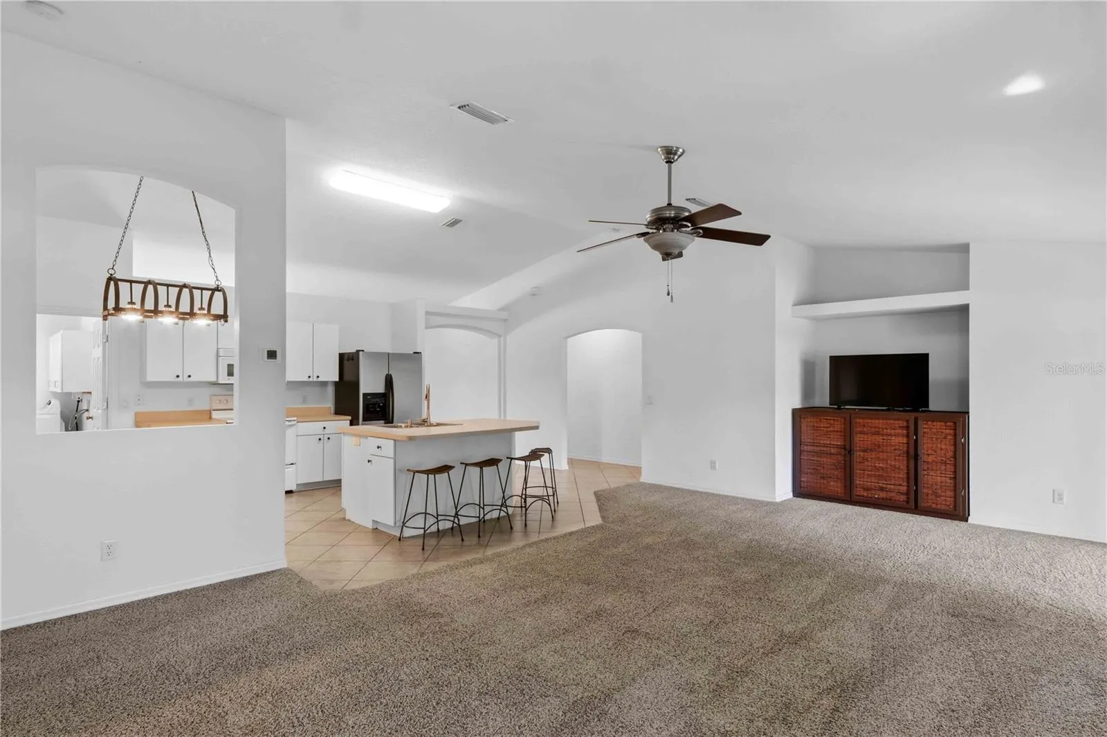 3626 LOG CABIN RD