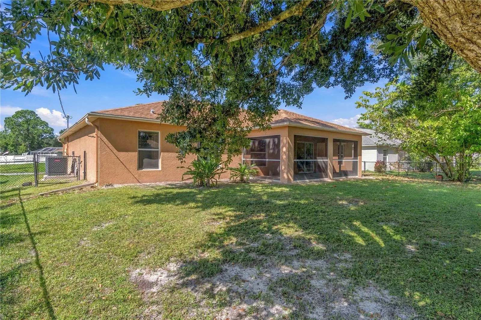 3626 LOG CABIN RD