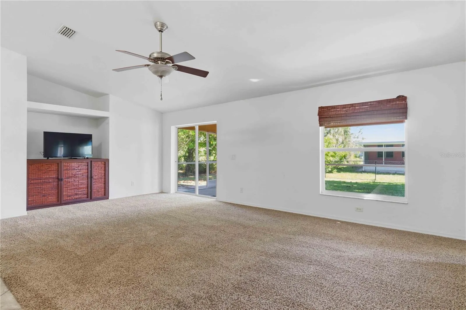 3626 LOG CABIN RD