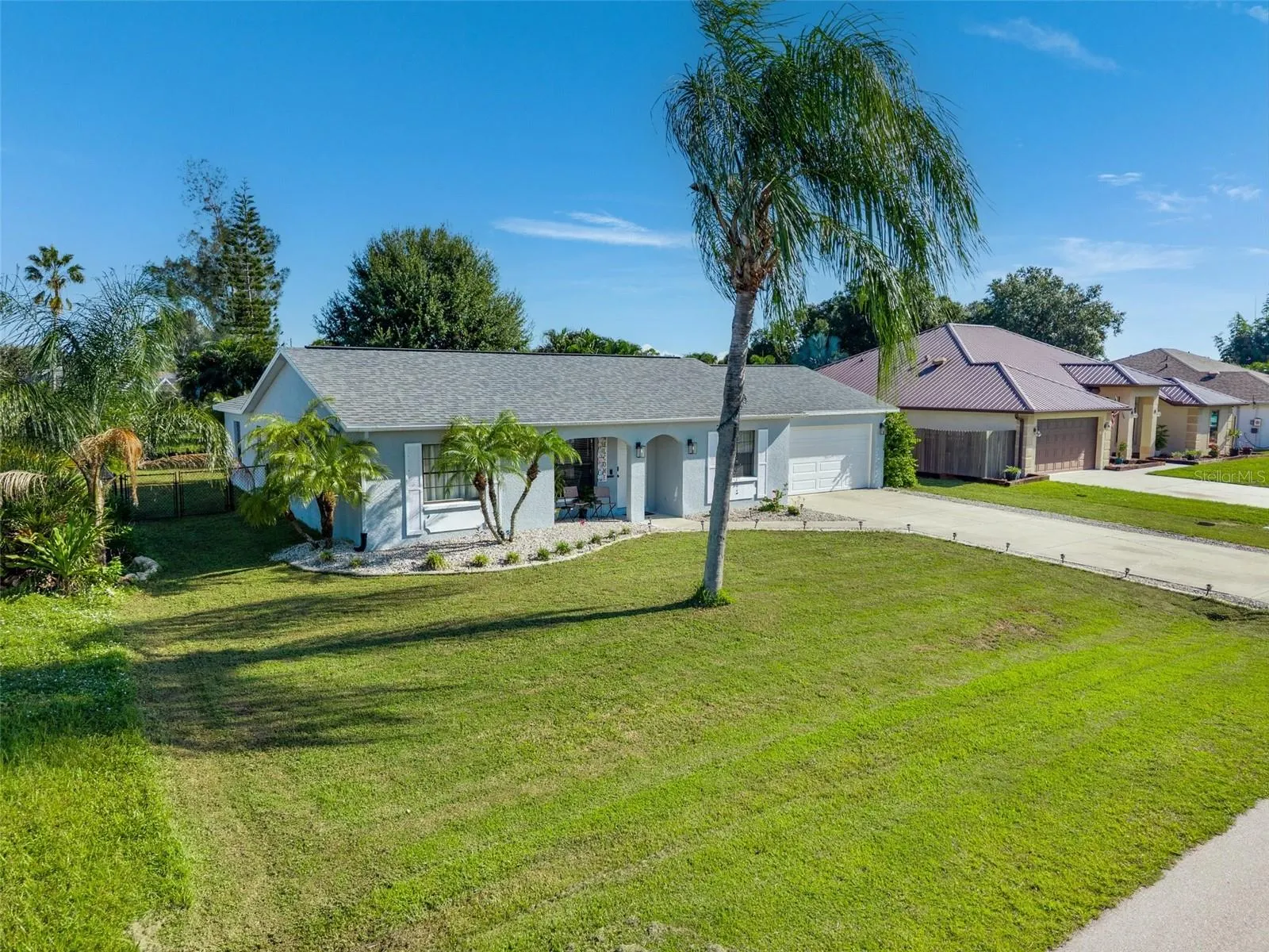 25683 AYSEN DR