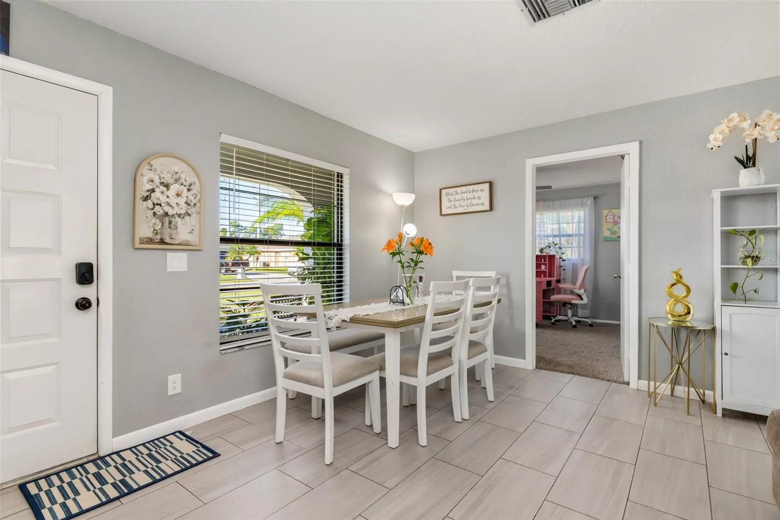 25683 AYSEN DR
