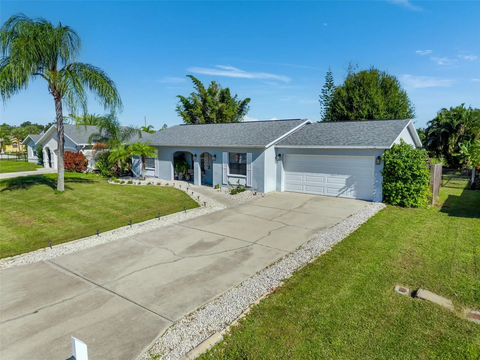 25683 AYSEN DR