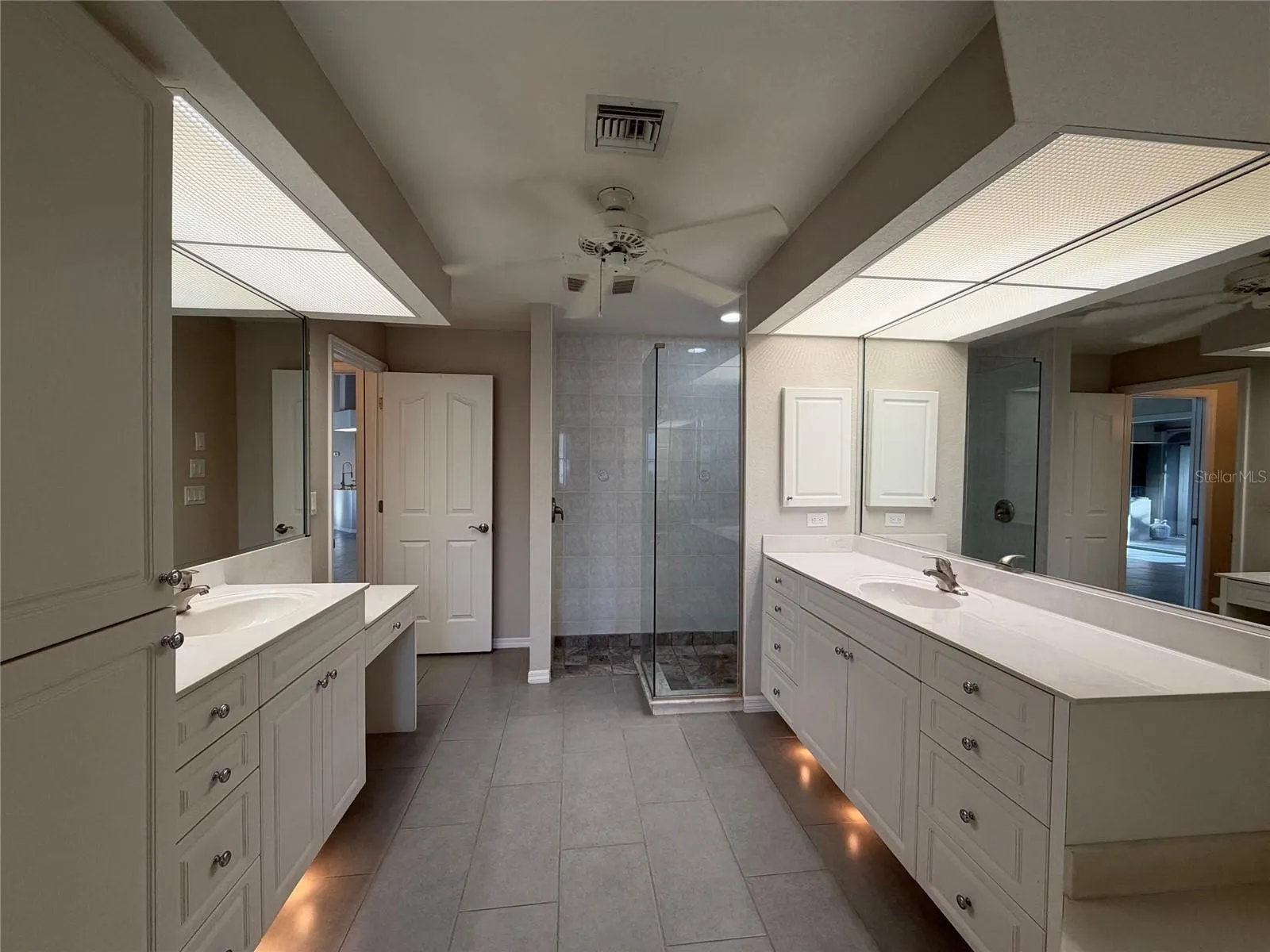 211 ANTOFAGASTA ST