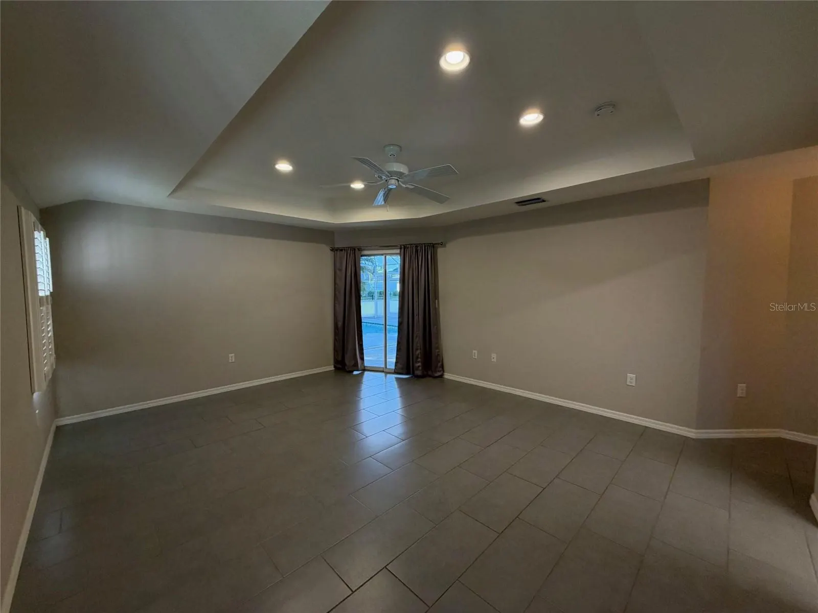 211 ANTOFAGASTA ST