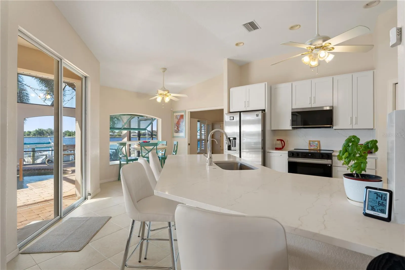 21551 EDGEWATER DR