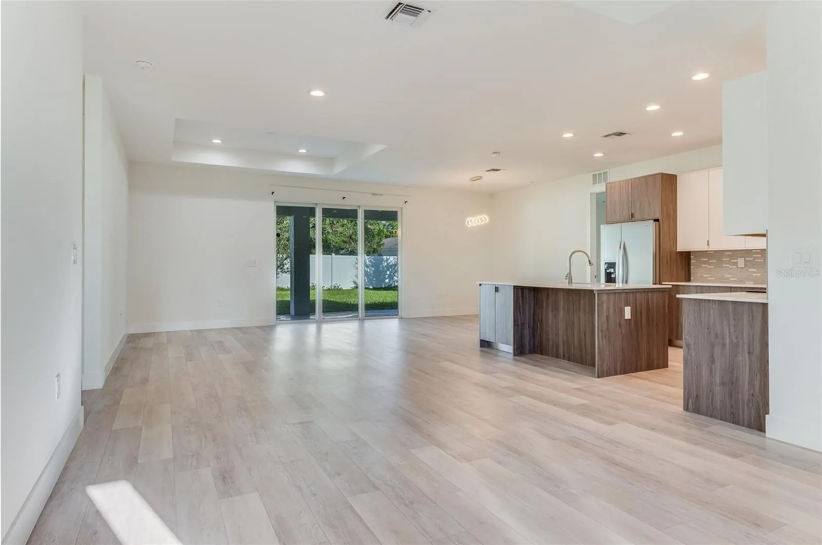 2711 ATWATER DR