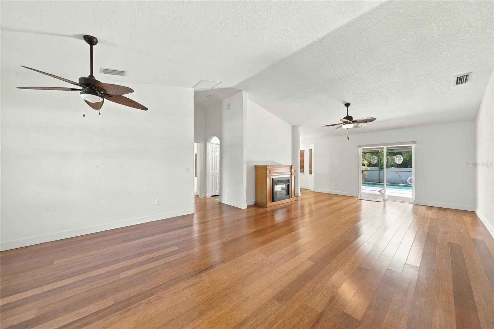 3400 POINT ST