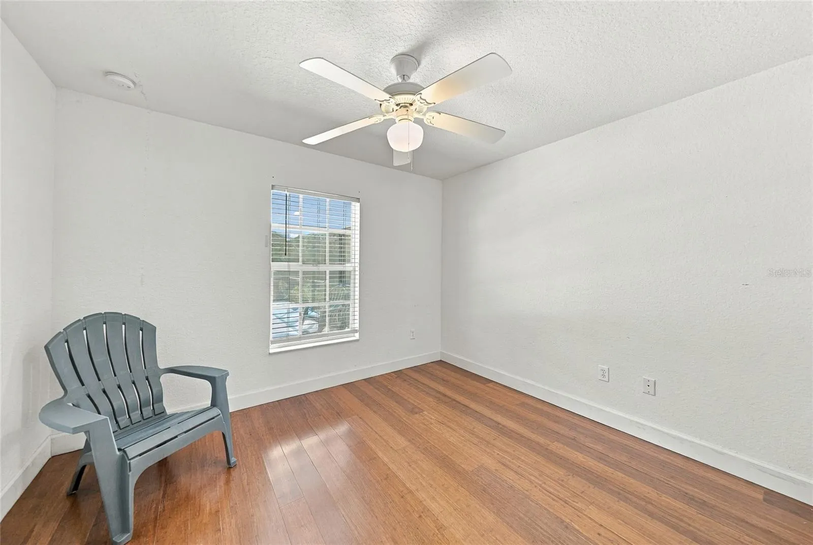 3400 POINT ST