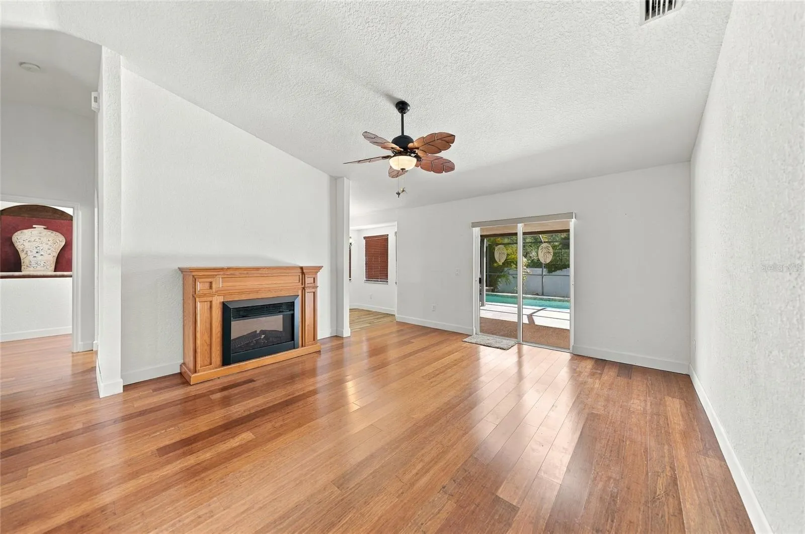 3400 POINT ST