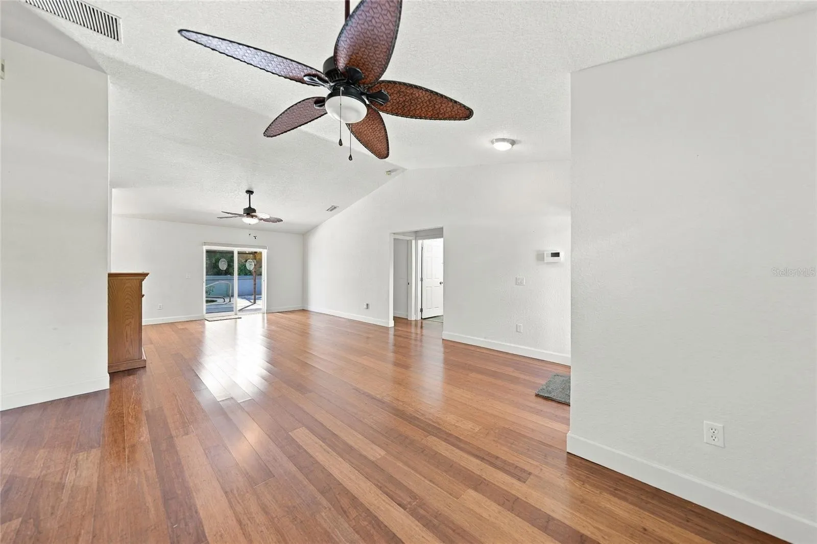 3400 POINT ST