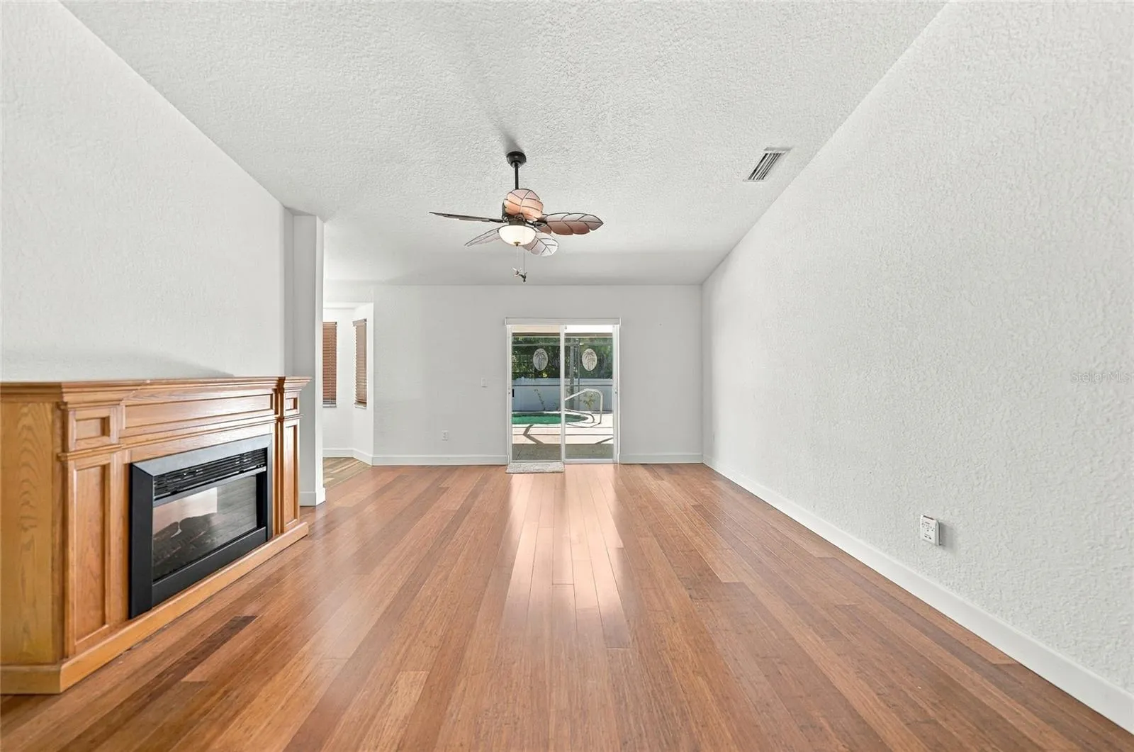 3400 POINT ST
