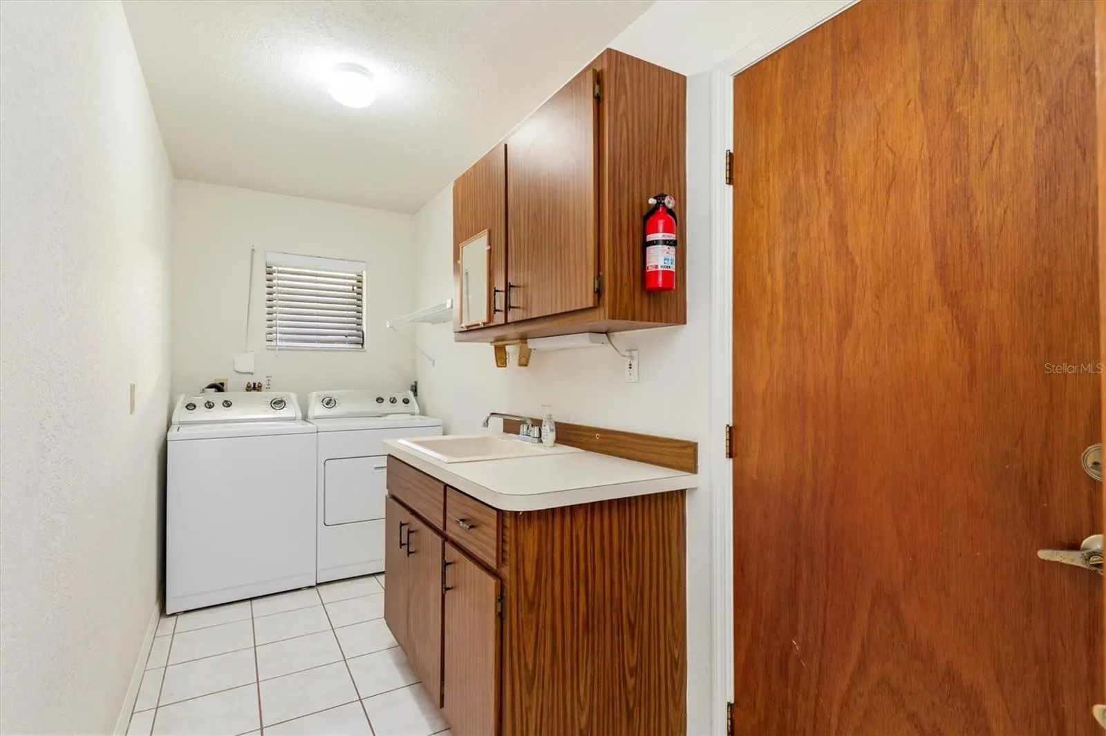 25396 TETHER LN