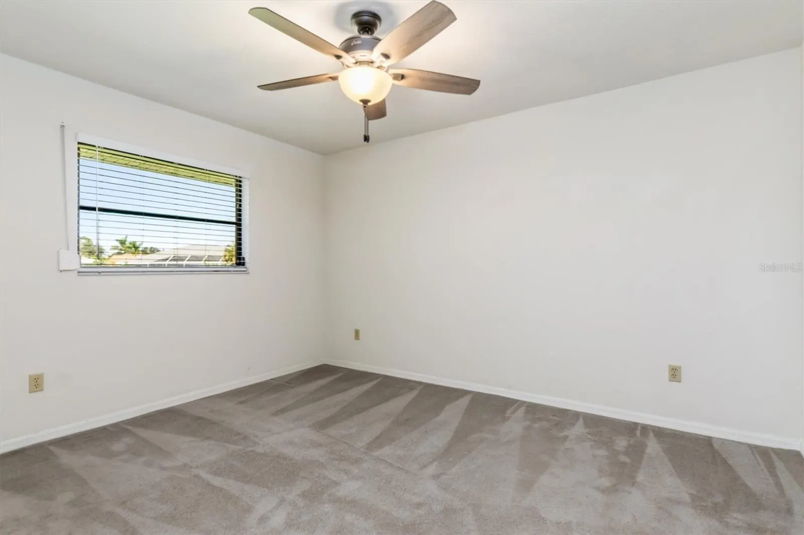 25396 TETHER LN