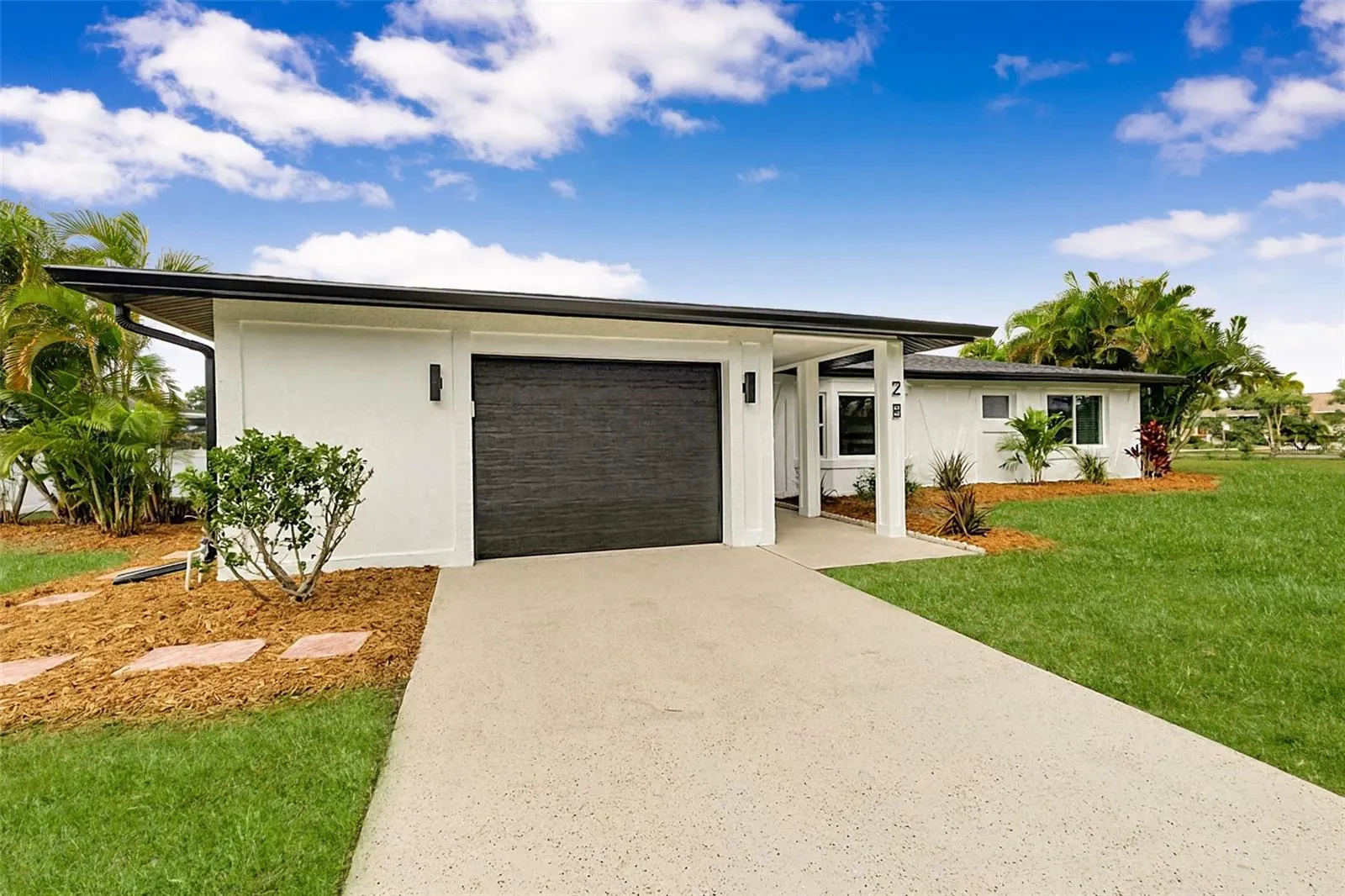 28 GOLFVIEW RD