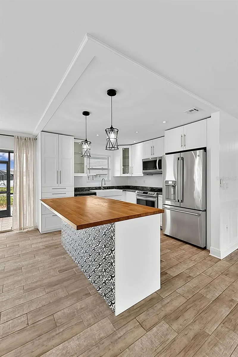 28 GOLFVIEW RD