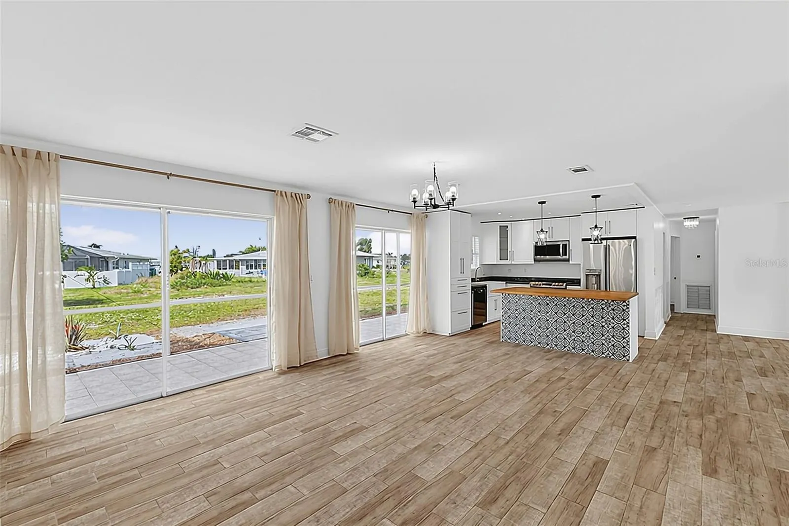 28 GOLFVIEW RD