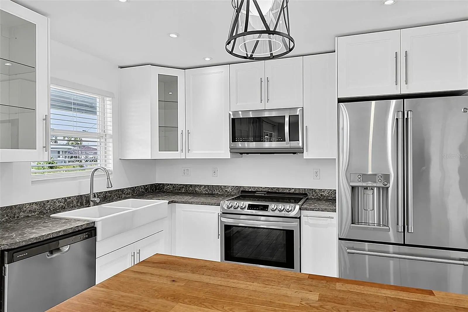 28 GOLFVIEW RD