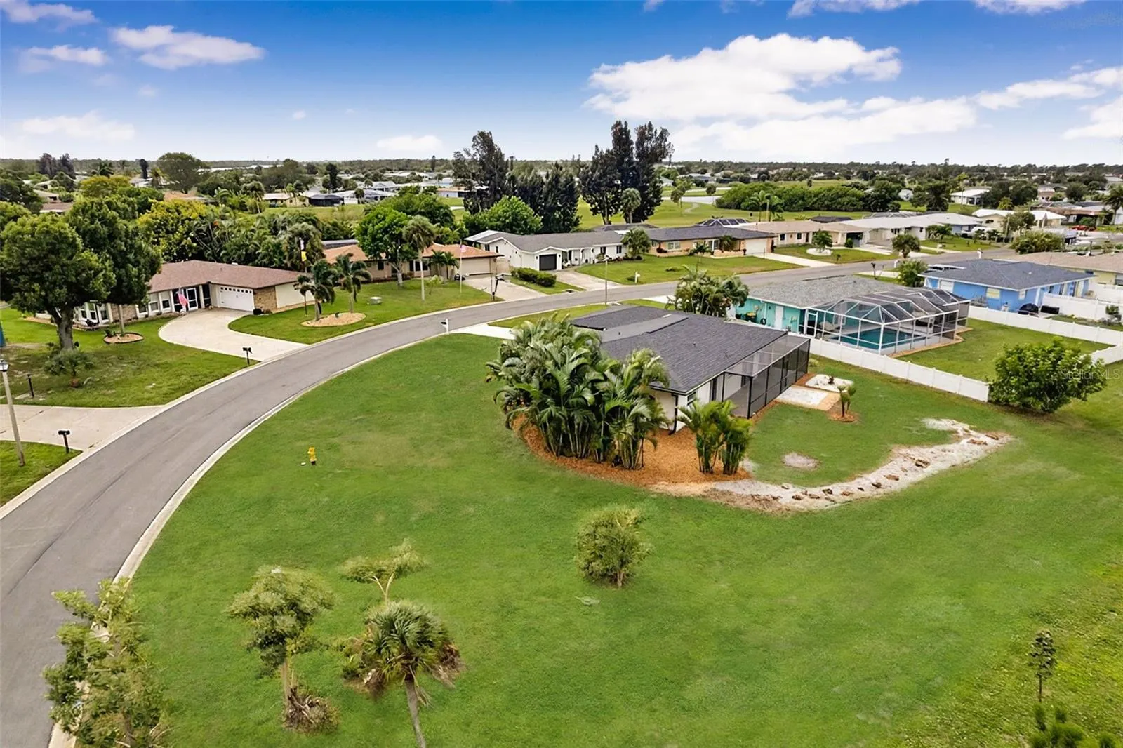 28 GOLFVIEW RD