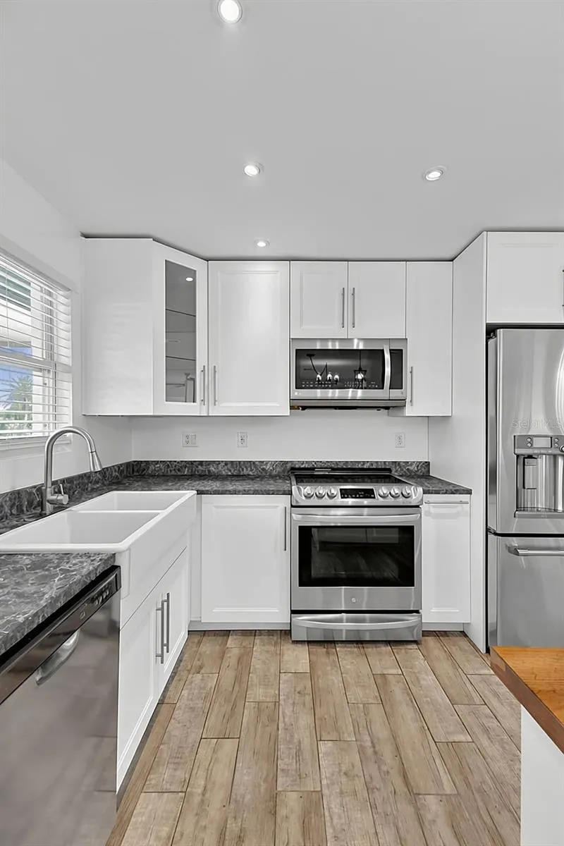 28 GOLFVIEW RD