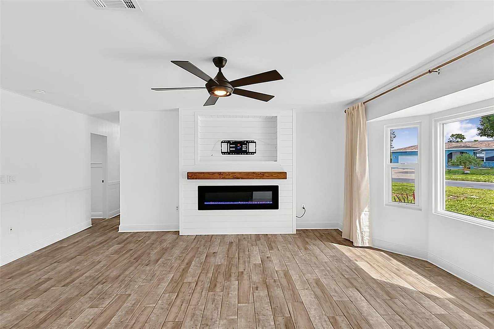 28 GOLFVIEW RD