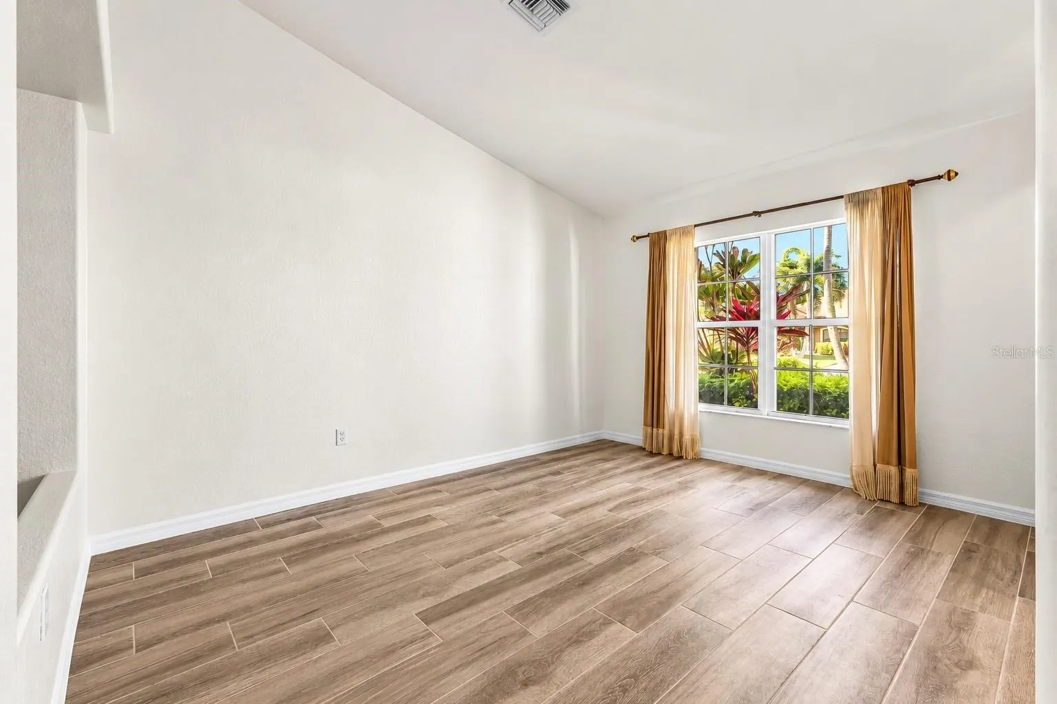 3327 SW 26TH AVE