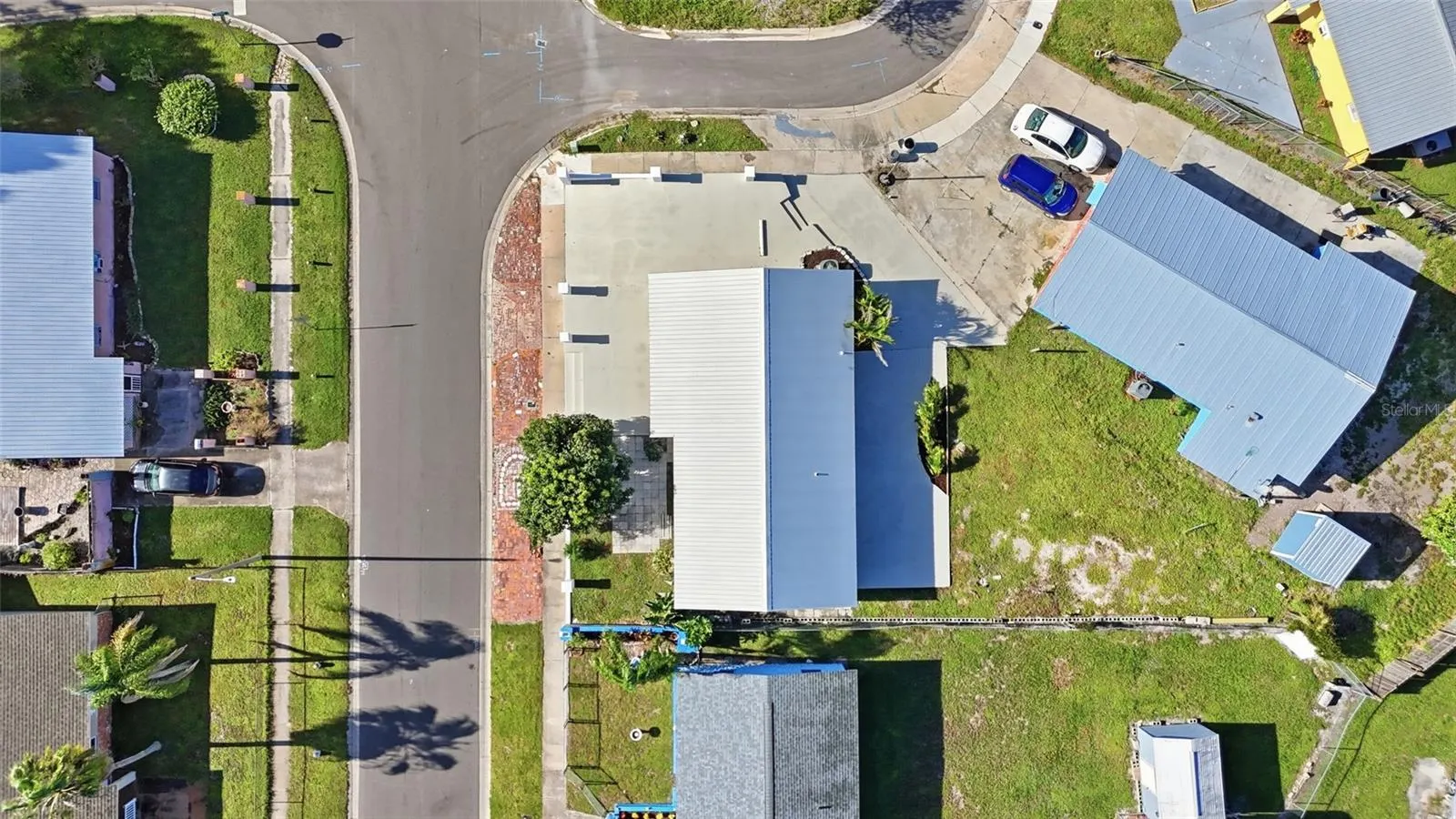 1129 SW GOLDEN AVE