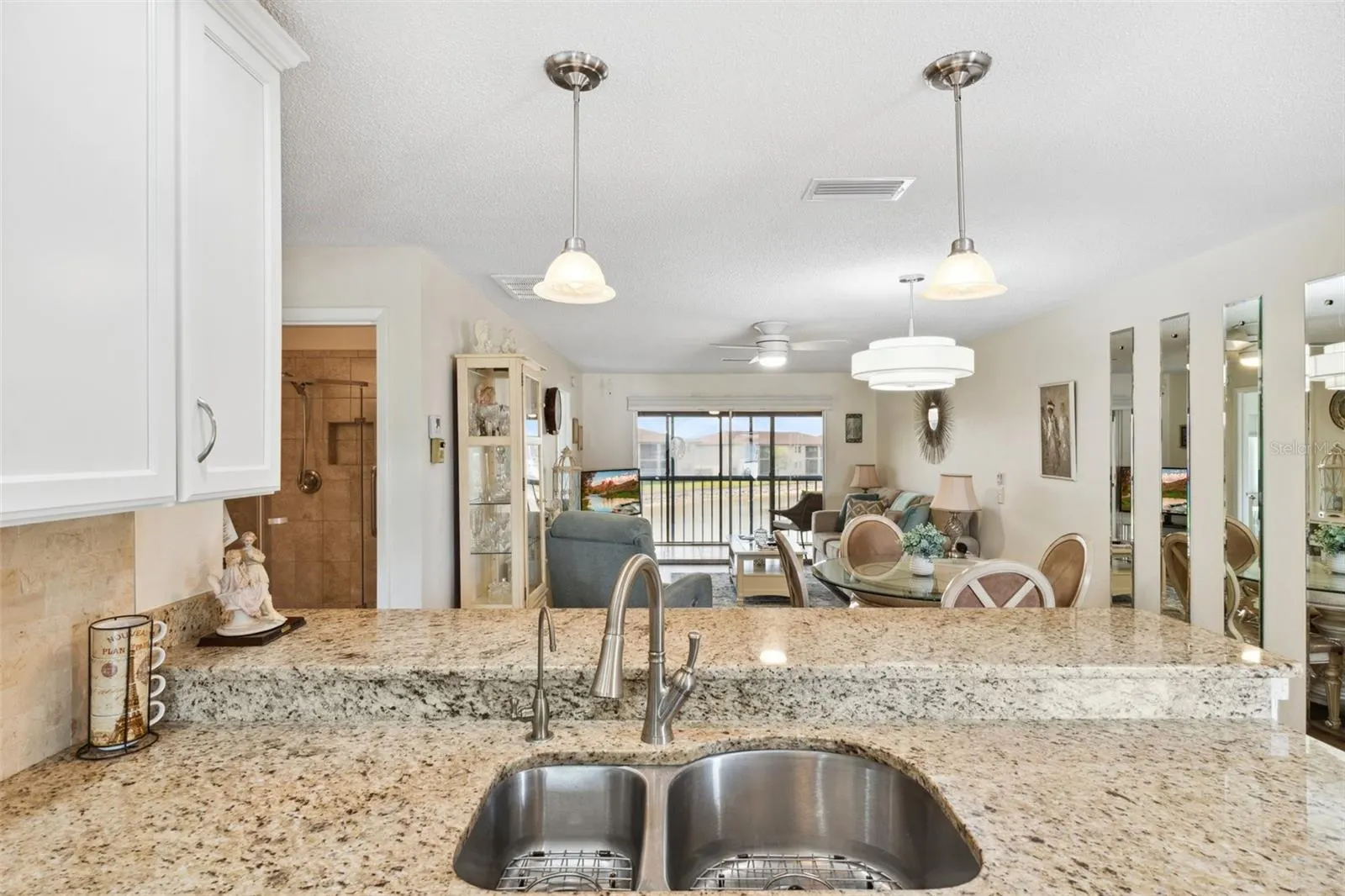 25100 SANDHILL BLVD #R-201 #R-201