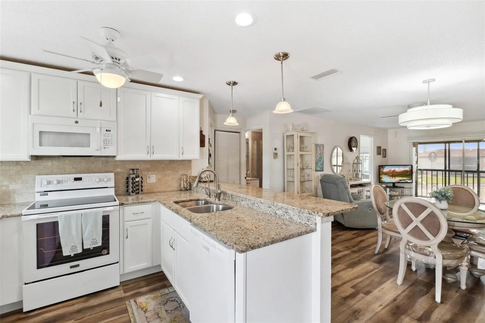 25100 SANDHILL BLVD #R-201 #R-201