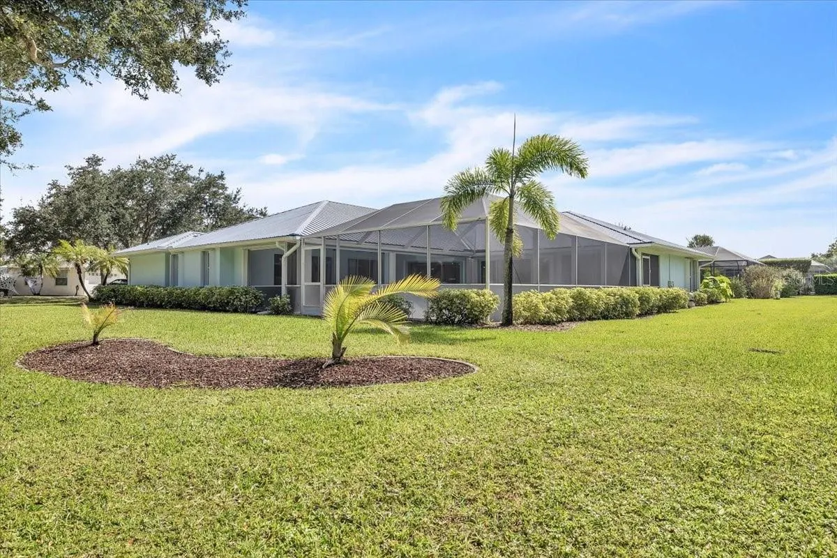 1041 HARBOUR DRAKE DR