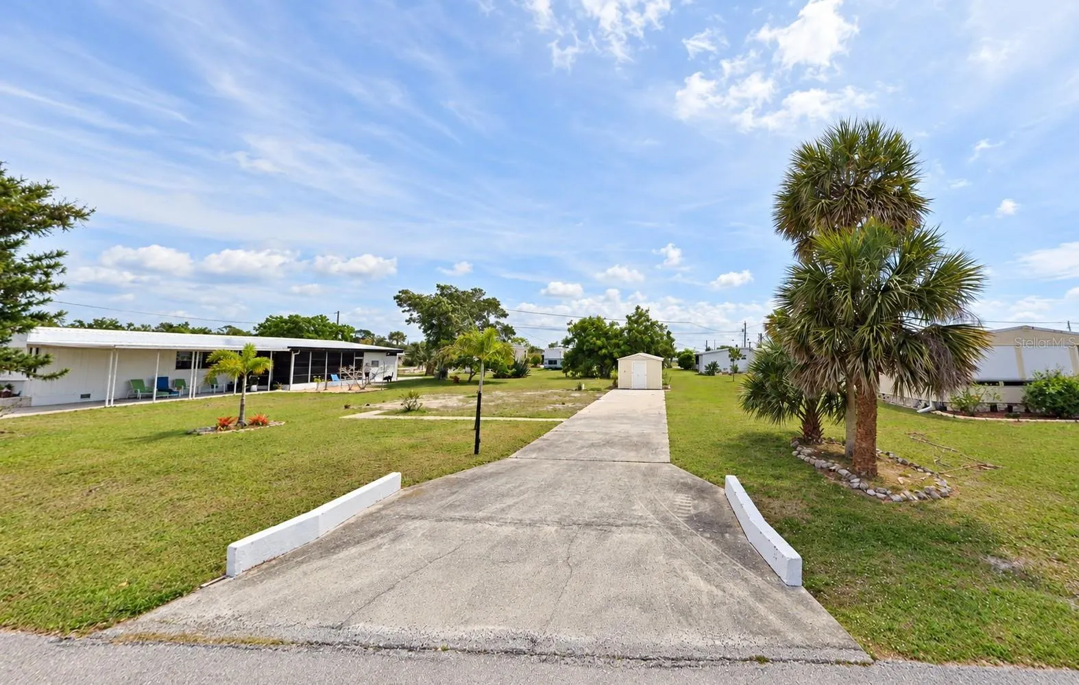 1253 IBIS DR