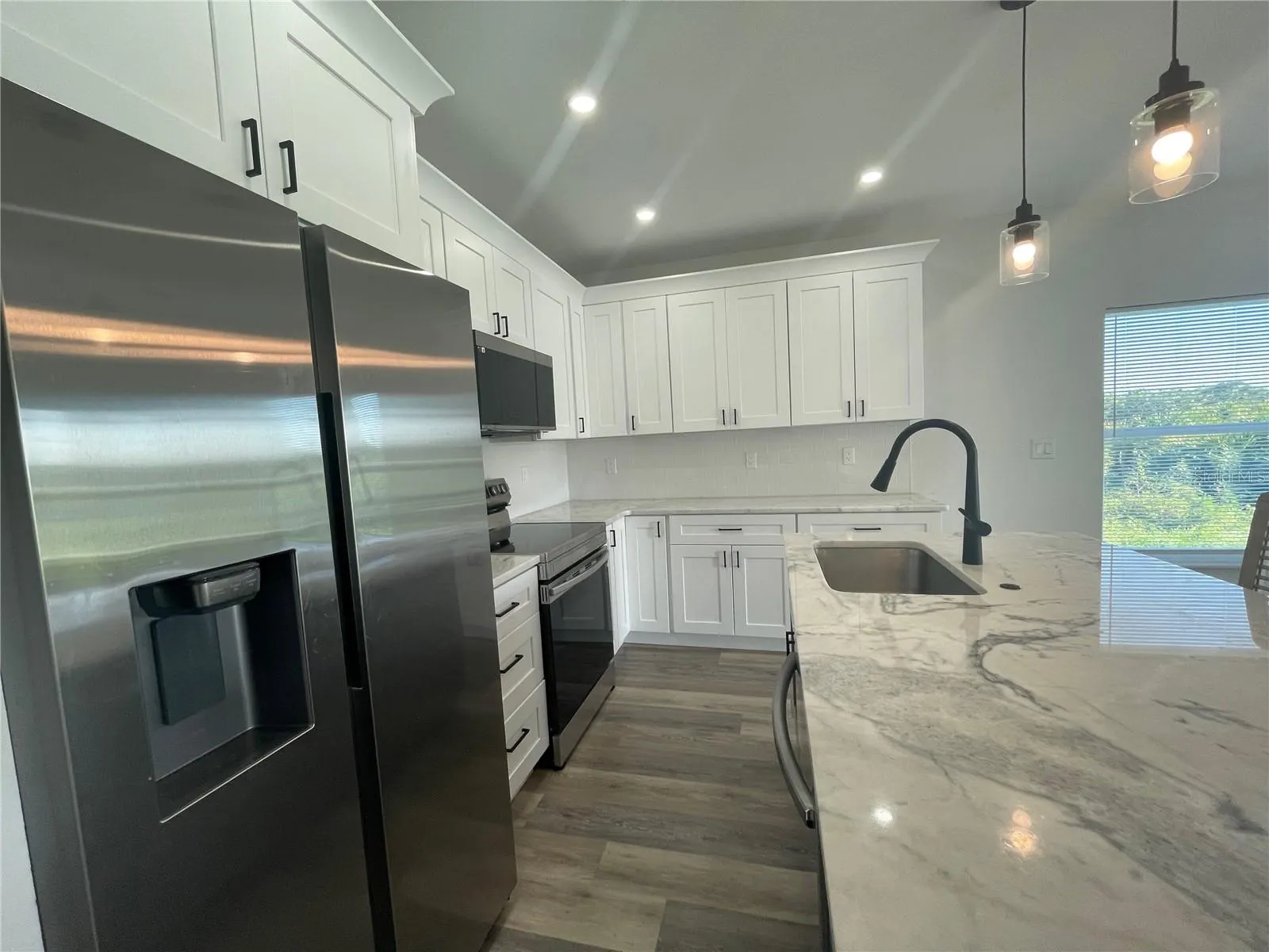 26 DONLON DR