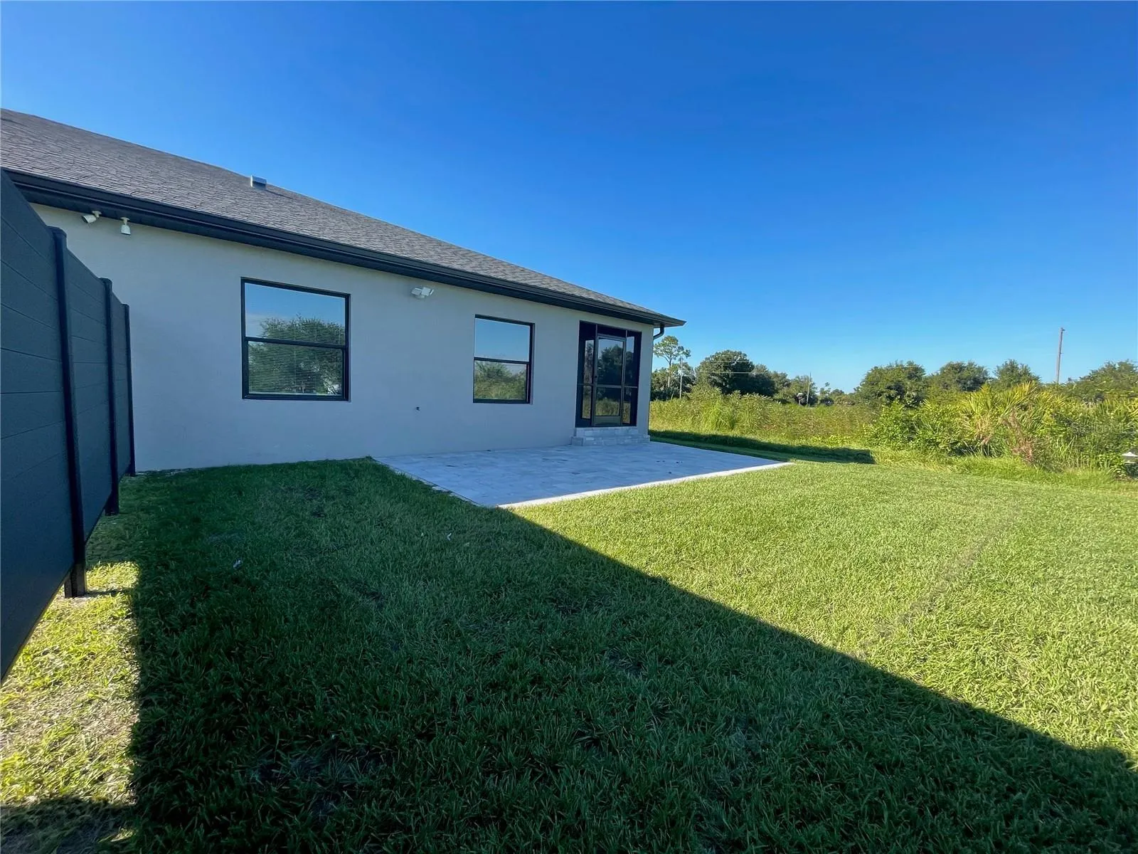 26 DONLON DR
