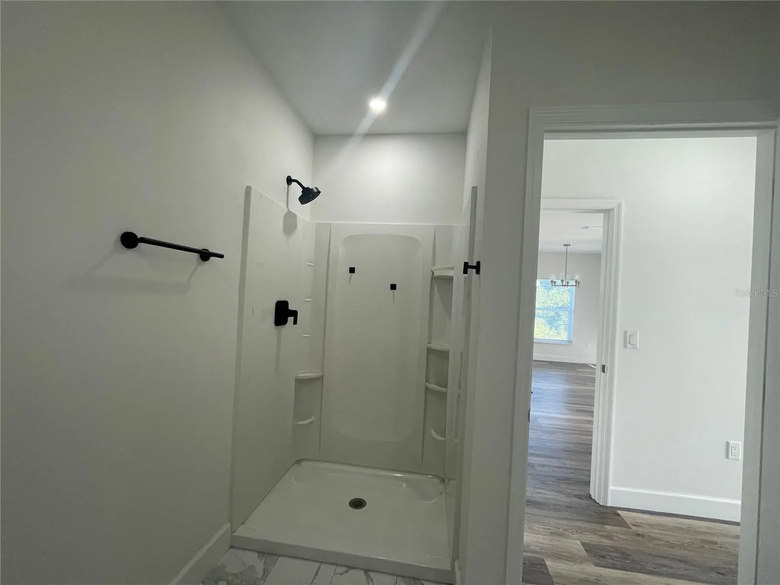 26 DONLON DR