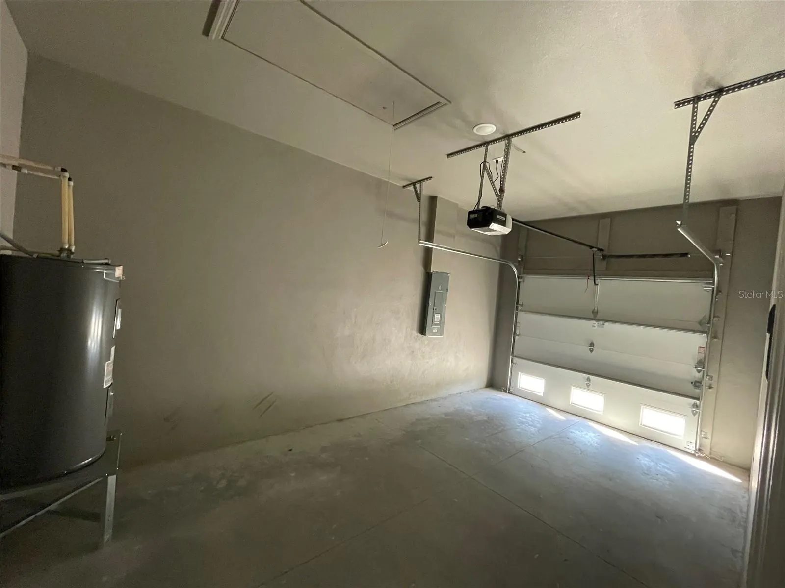 26 DONLON DR