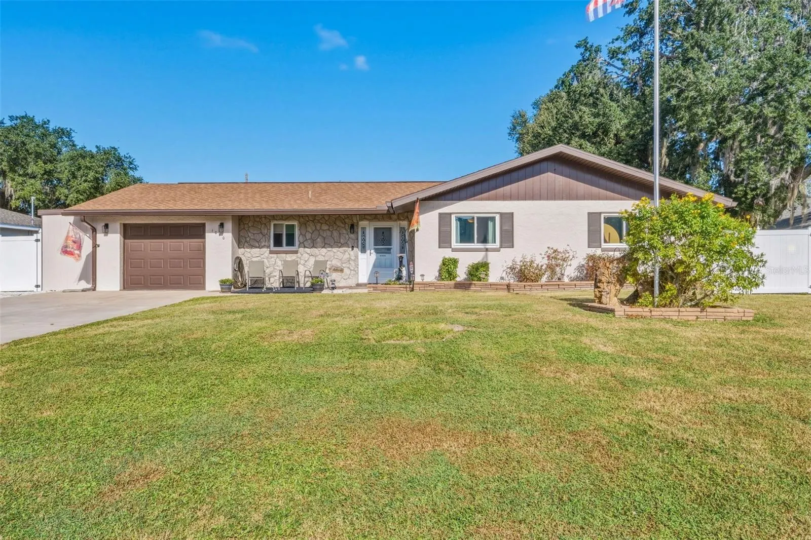1010 RED BAY TER NW