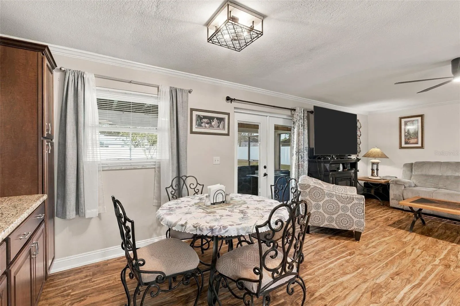 1010 RED BAY TER NW