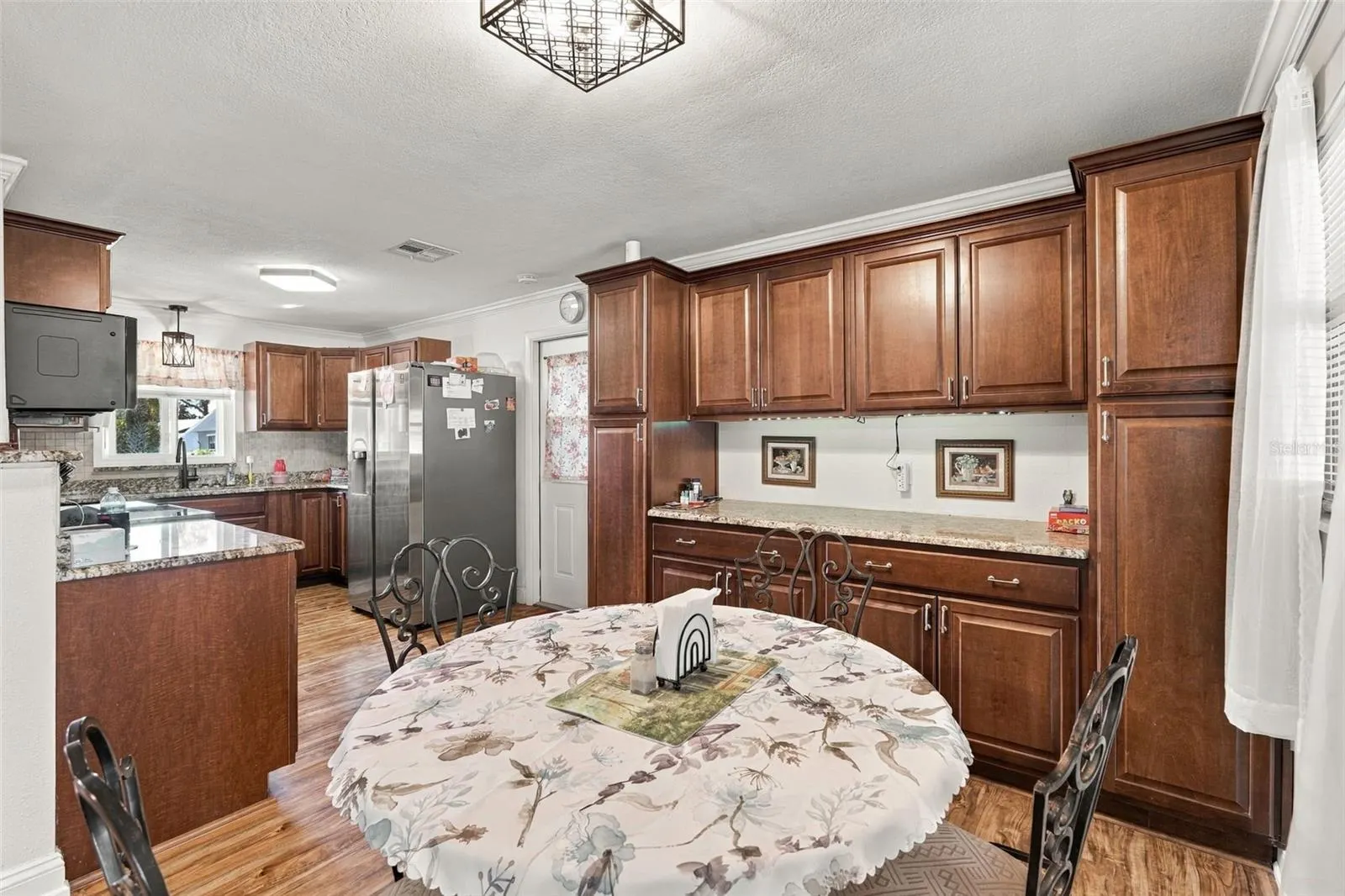 1010 RED BAY TER NW
