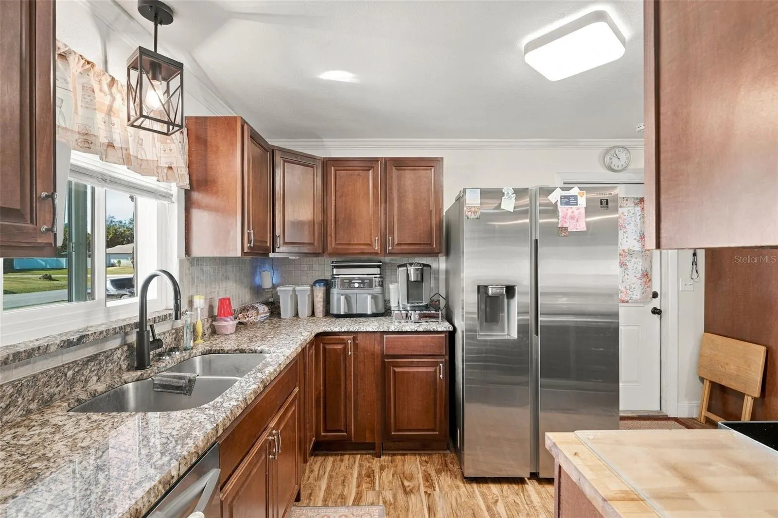 1010 RED BAY TER NW