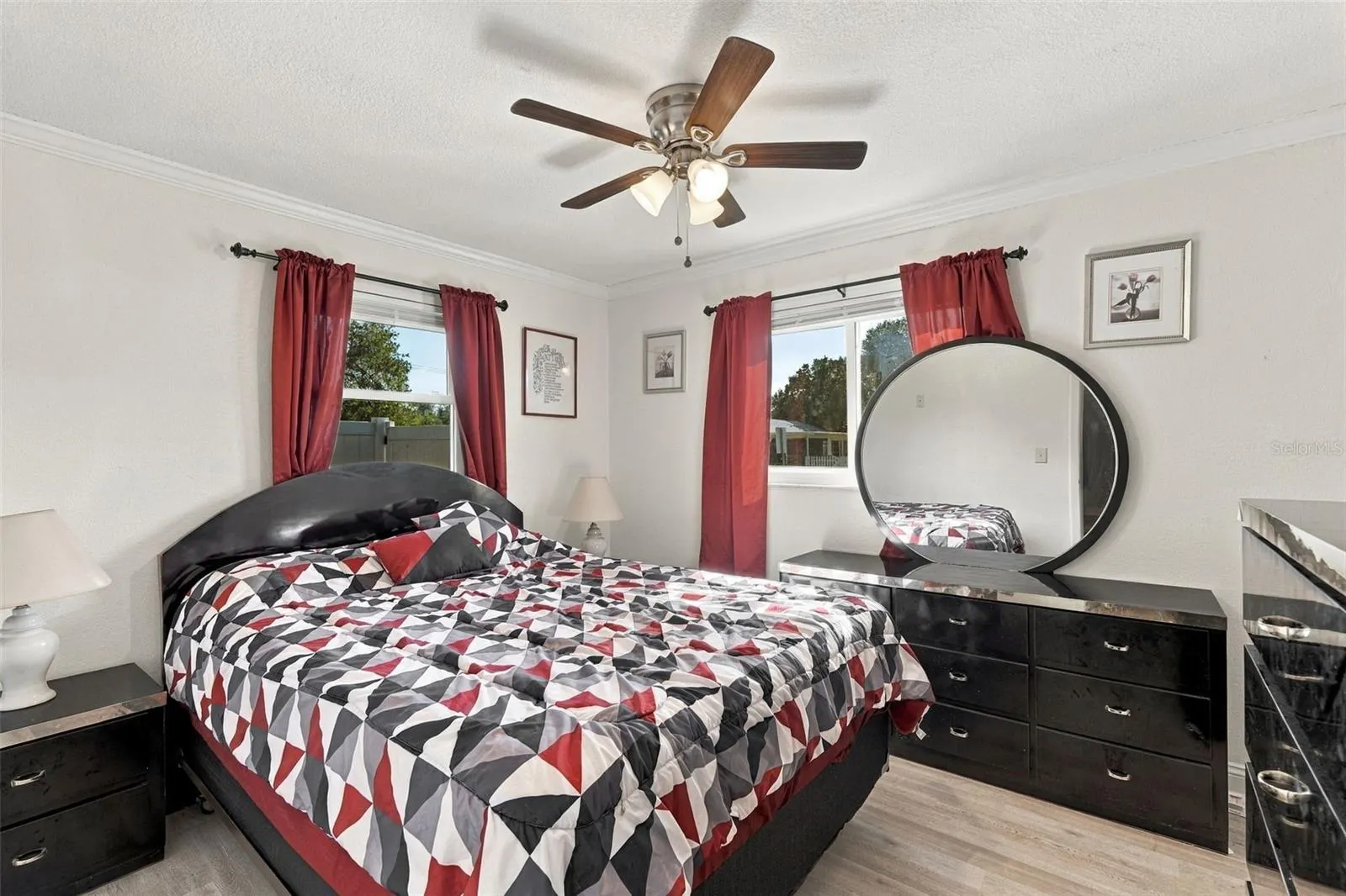 1010 RED BAY TER NW