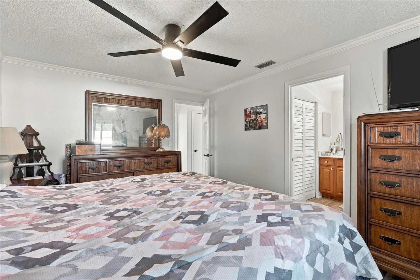 1010 RED BAY TER NW