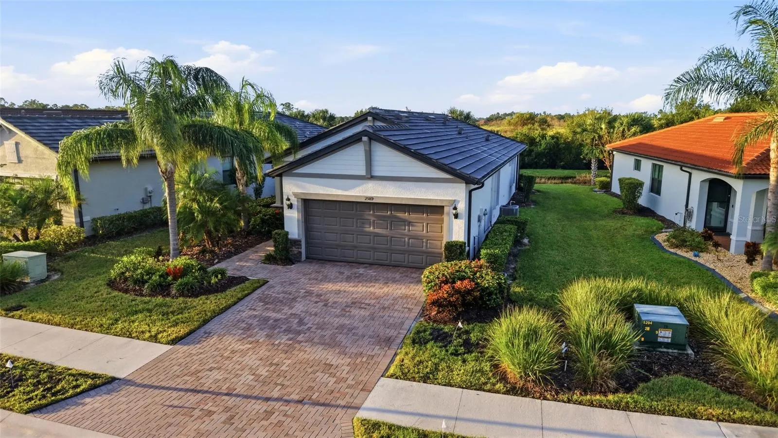 2589 DAISY DR
