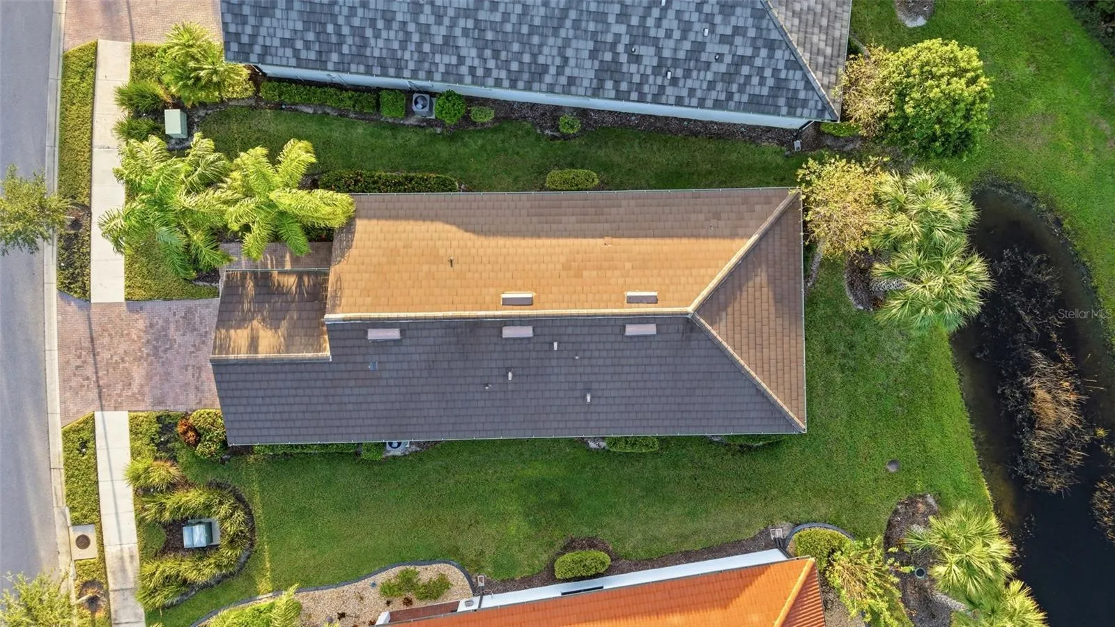 2589 DAISY DR